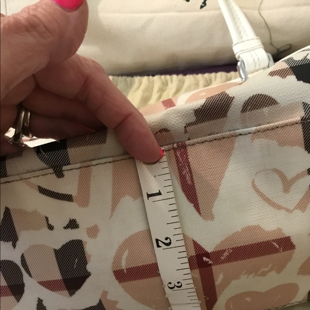 Authentic BRAND NEW Burberry Hearts Shoulder Bag & Wallet Set , NWT - Picture 10 of 16